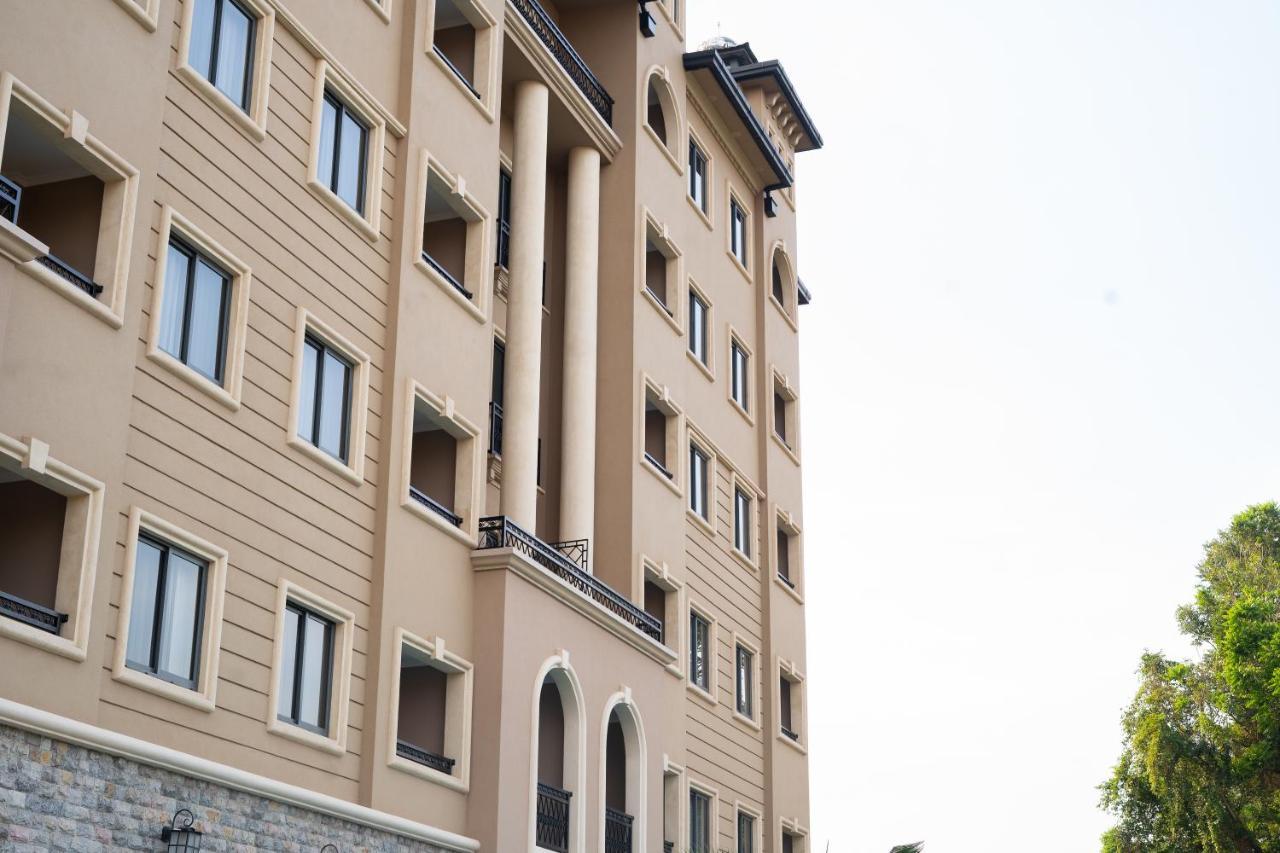Fontis Residences Hotel Kampala Exterior photo